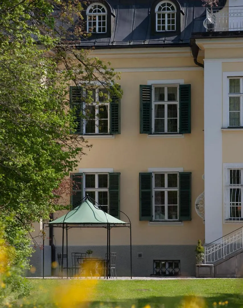 Villa Trapp Salzburg Austria